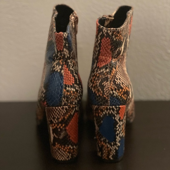 Booties - Picture 3 of 4